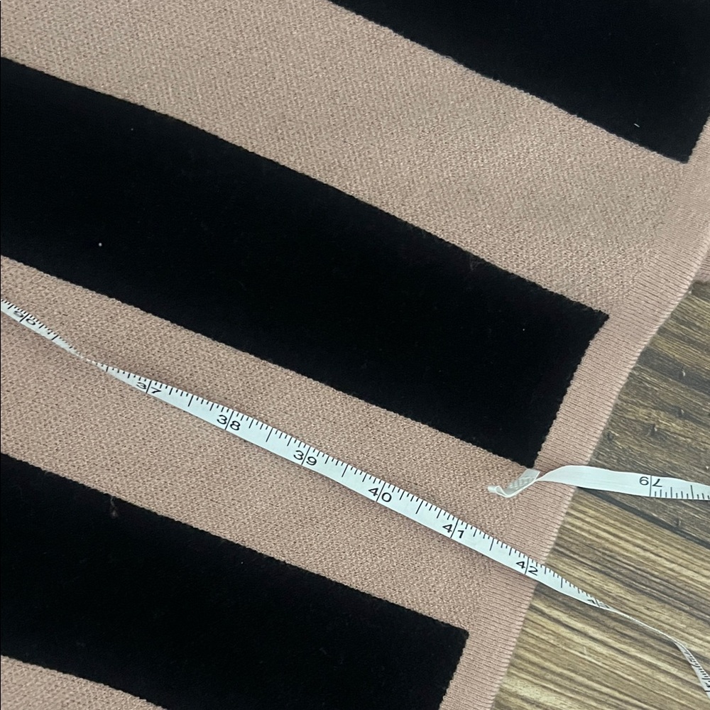 Chic Black and Pink Striped Pencil maxi Skirt - Picture 3 of 5